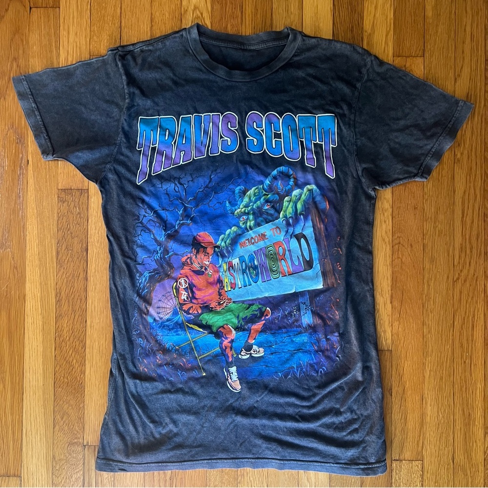 NEW Travis Scott Astroworld Tshirt. Mineral Wash Black, Small
